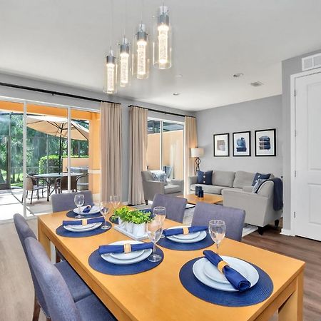 Upscale 2Br Lakefront Townhome - Private Hot Tub! Орландо Экстерьер фото