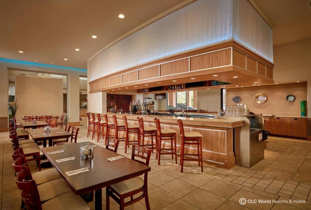 Upscale 2Br Lakefront Townhome - Private Hot Tub! Орландо Экстерьер фото